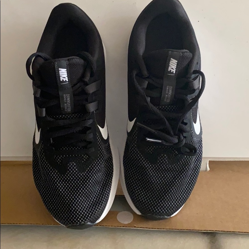 Nike downshifter sneakers